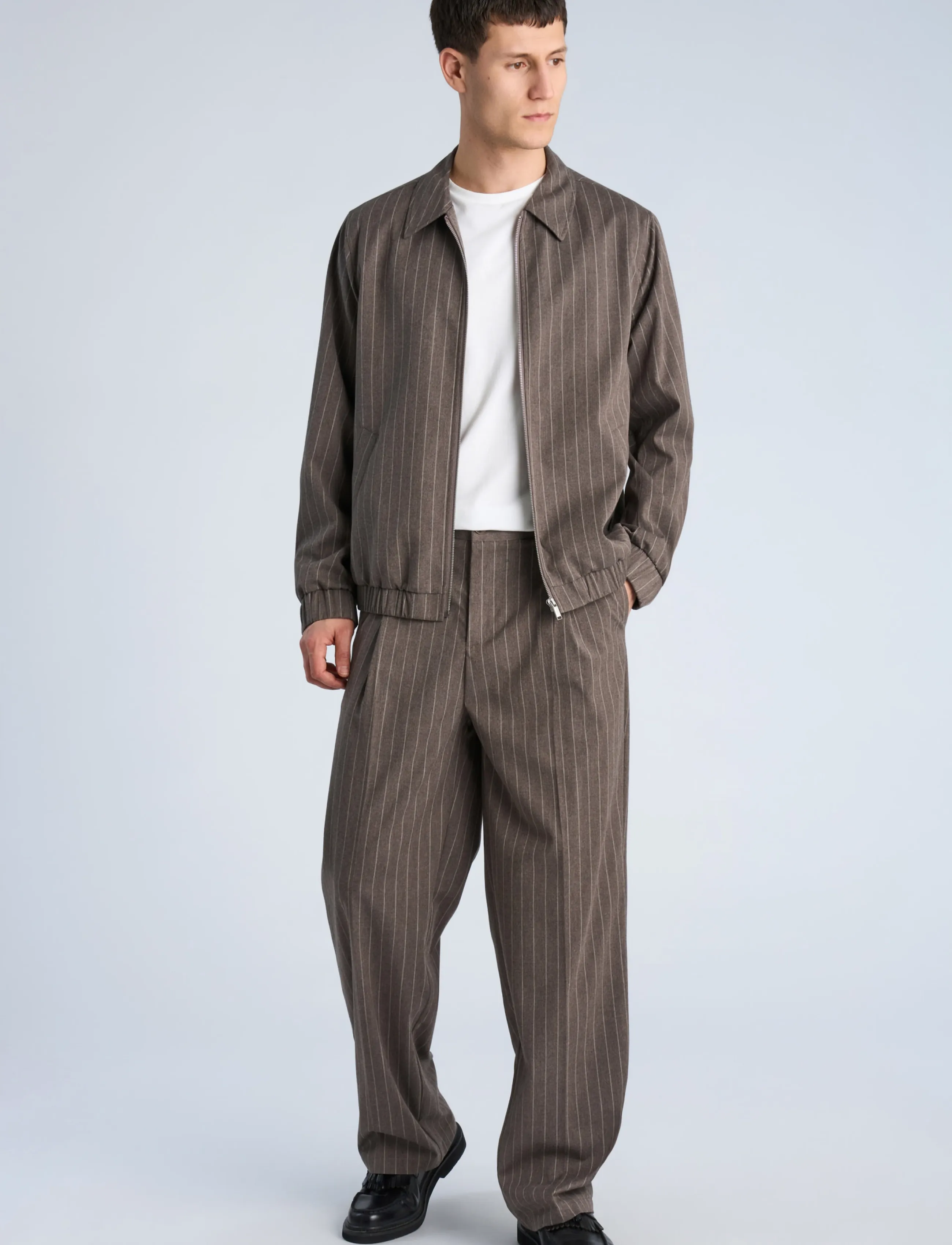 Lindbergh Stretch stripe blouson - Jackor - BROWN / brown
