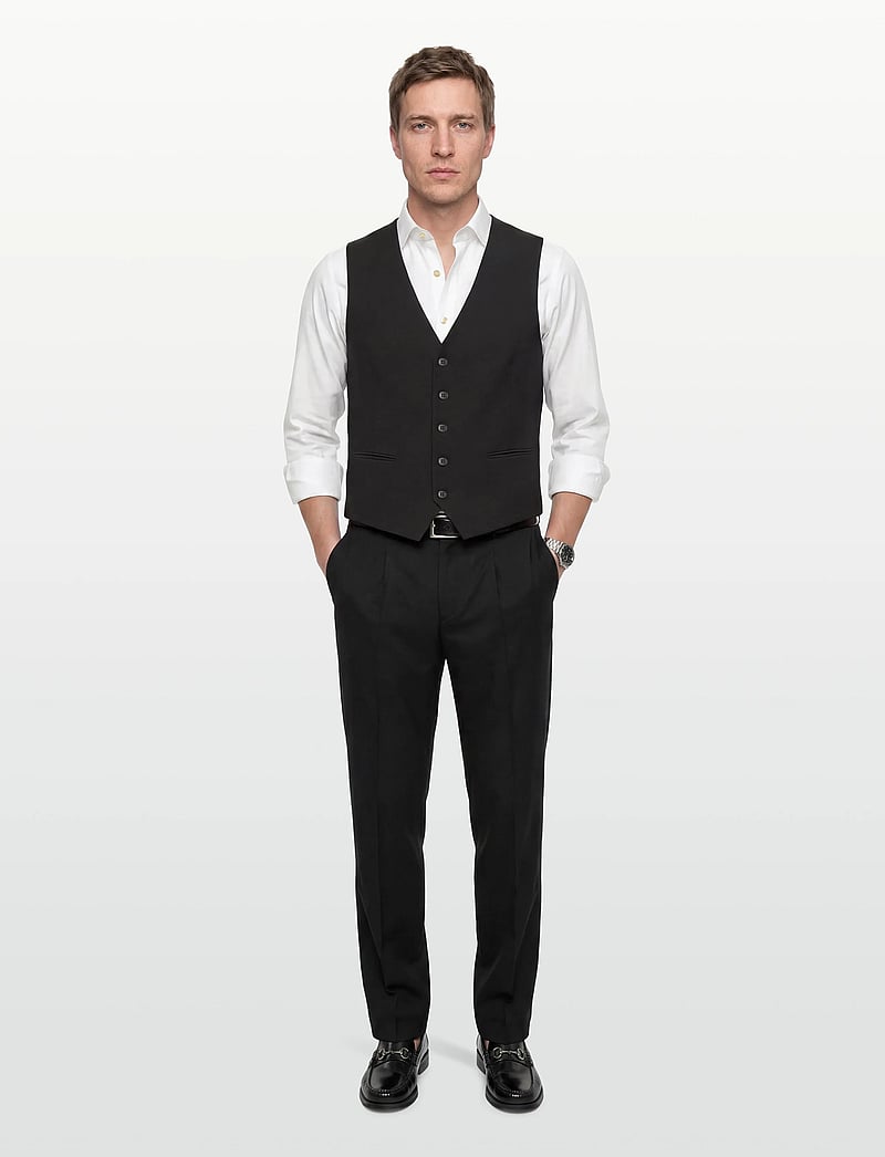 Lindbergh - Superflex relaxed waistcoat - habitveste - black - 0