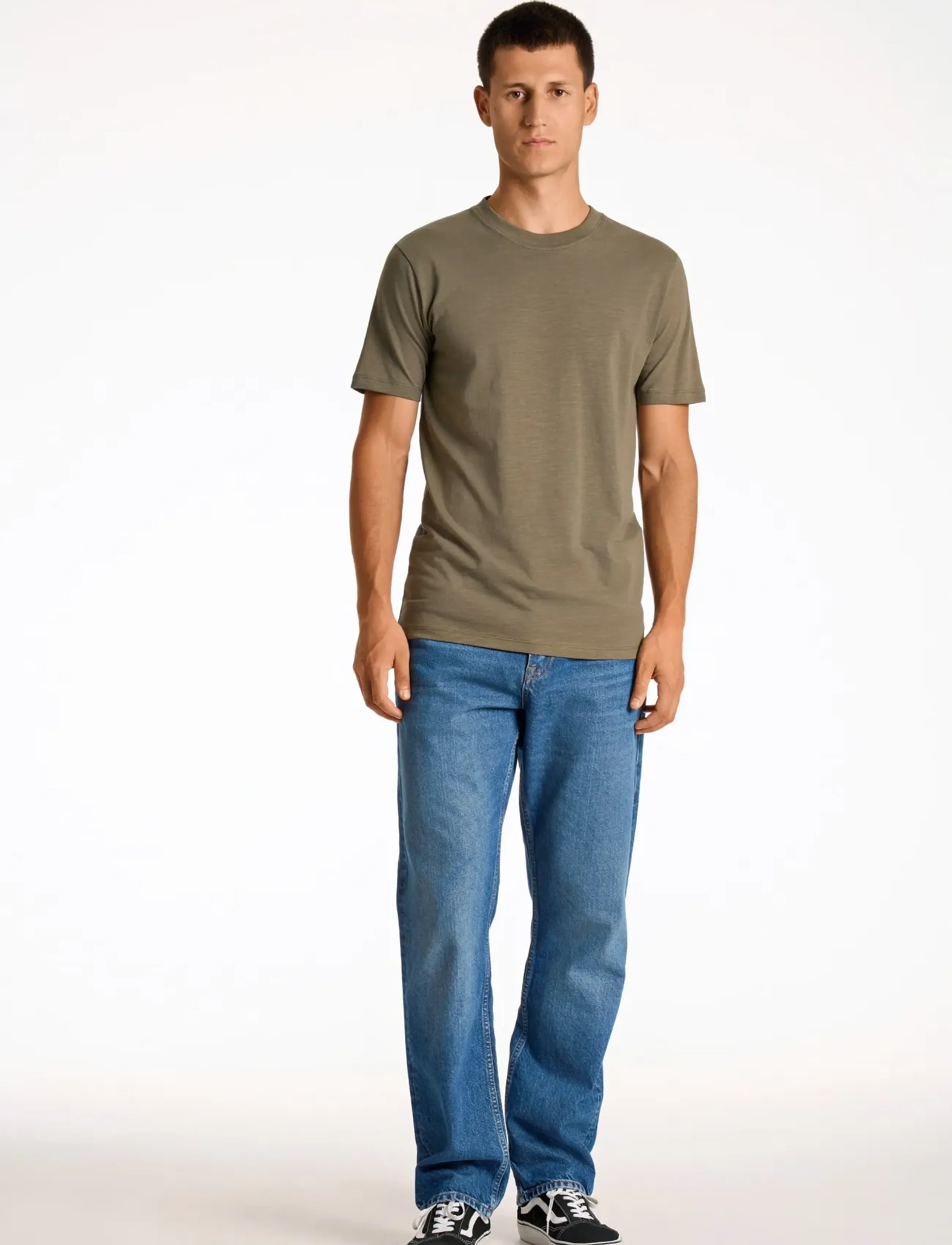 Lindbergh Organic slub yarn o-neck tee S/S - T-shirts - ARMY / khaki/green