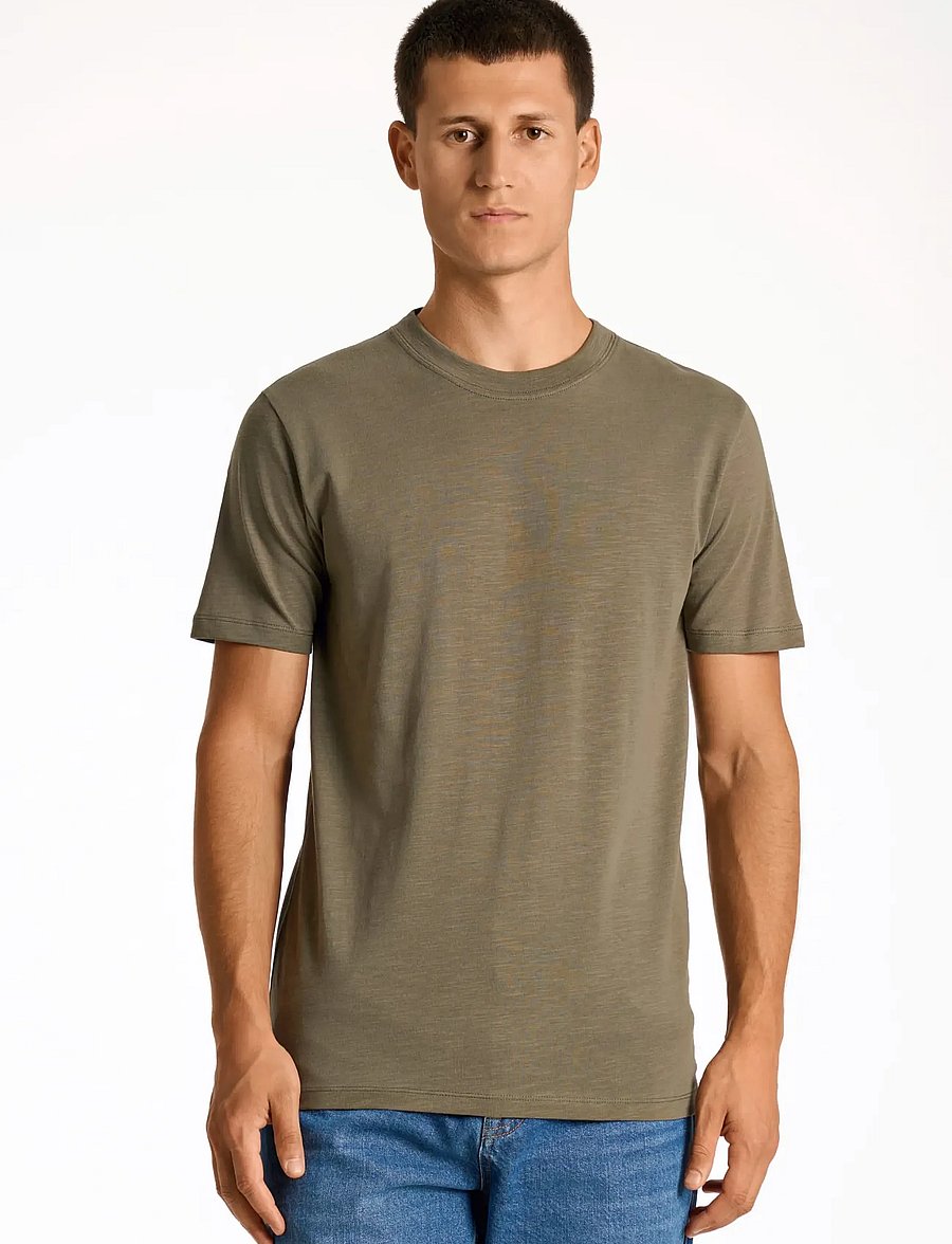 Lindbergh - Organic slub yarn o-neck tee S/S - t-shirts à manches courtes - army - 3