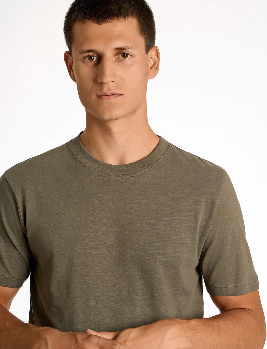 Lindbergh - Organic slub yarn o-neck tee S/S - t-shirts à manches courtes - army - 5