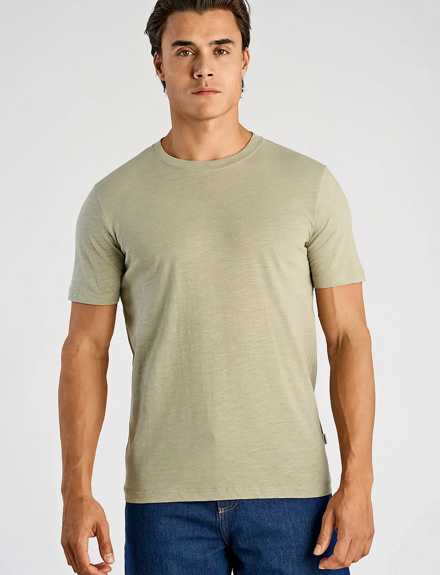 Lindbergh - Organic slub yarn o-neck tee S/S - kortærmede t-shirts - dusty green - 3