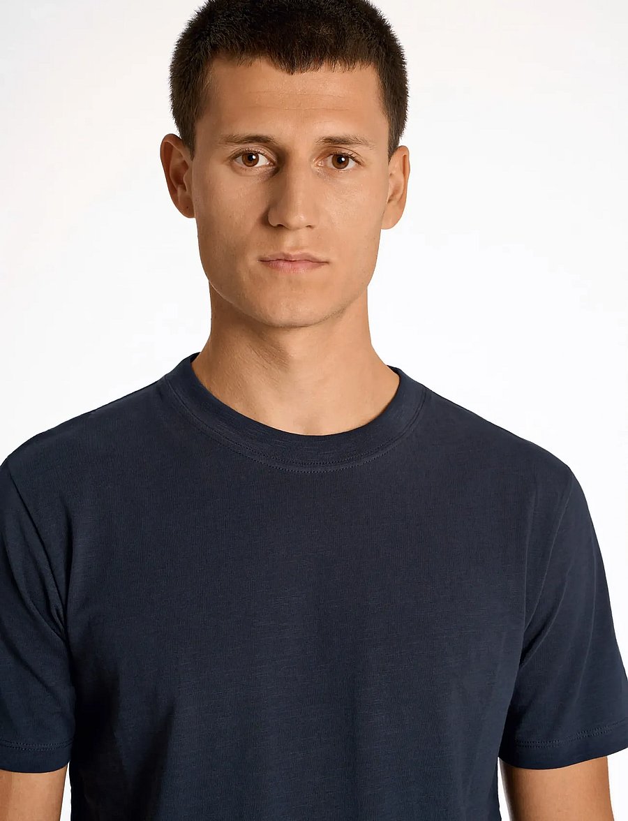 Lindbergh - Organic slub yarn o-neck tee S/S - t-shirts à manches courtes - navy - 5