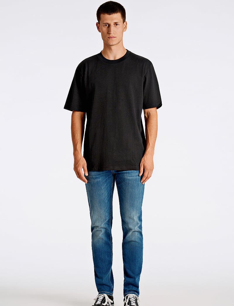Lindbergh - O-neck tee oversize S/S - lühikeste varrukatega t-särgid - black - 4