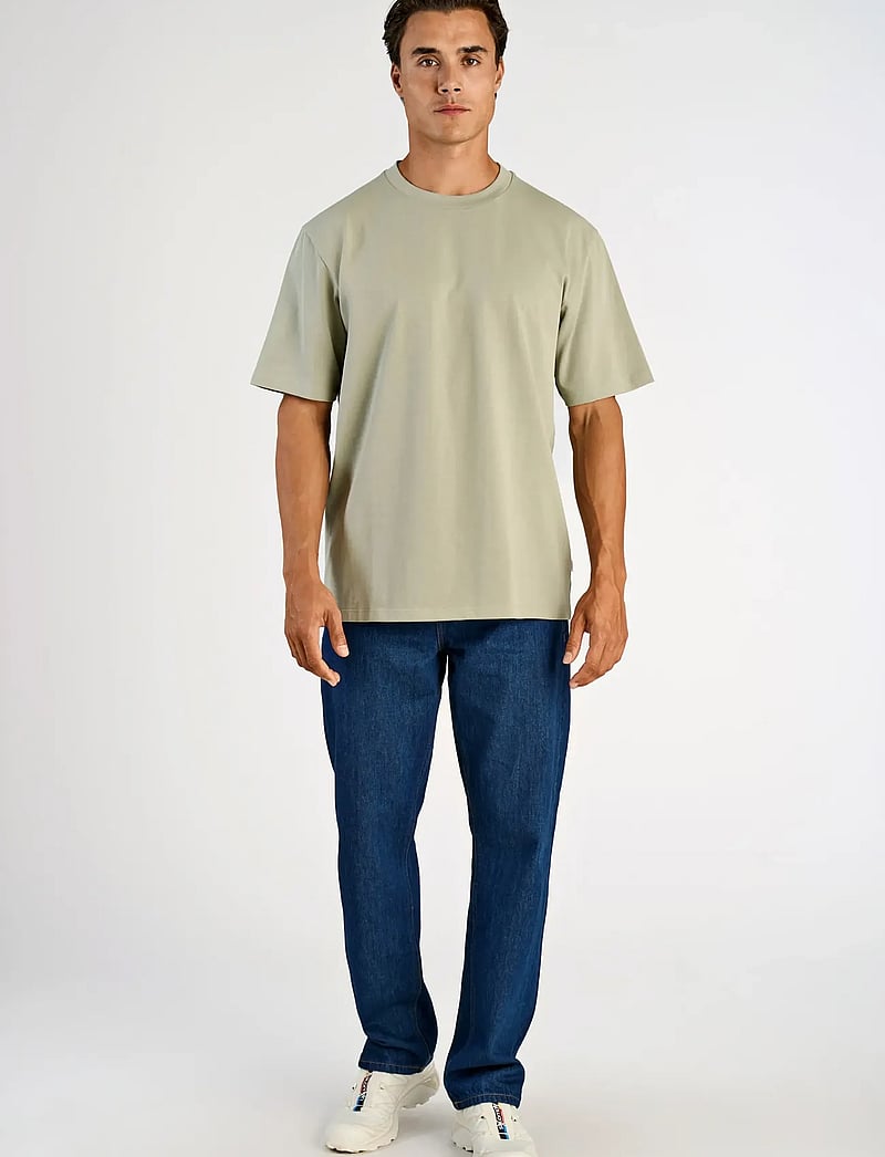 Lindbergh - O-neck tee oversize S/S - short-sleeved t-shirts - dusty olive - 0