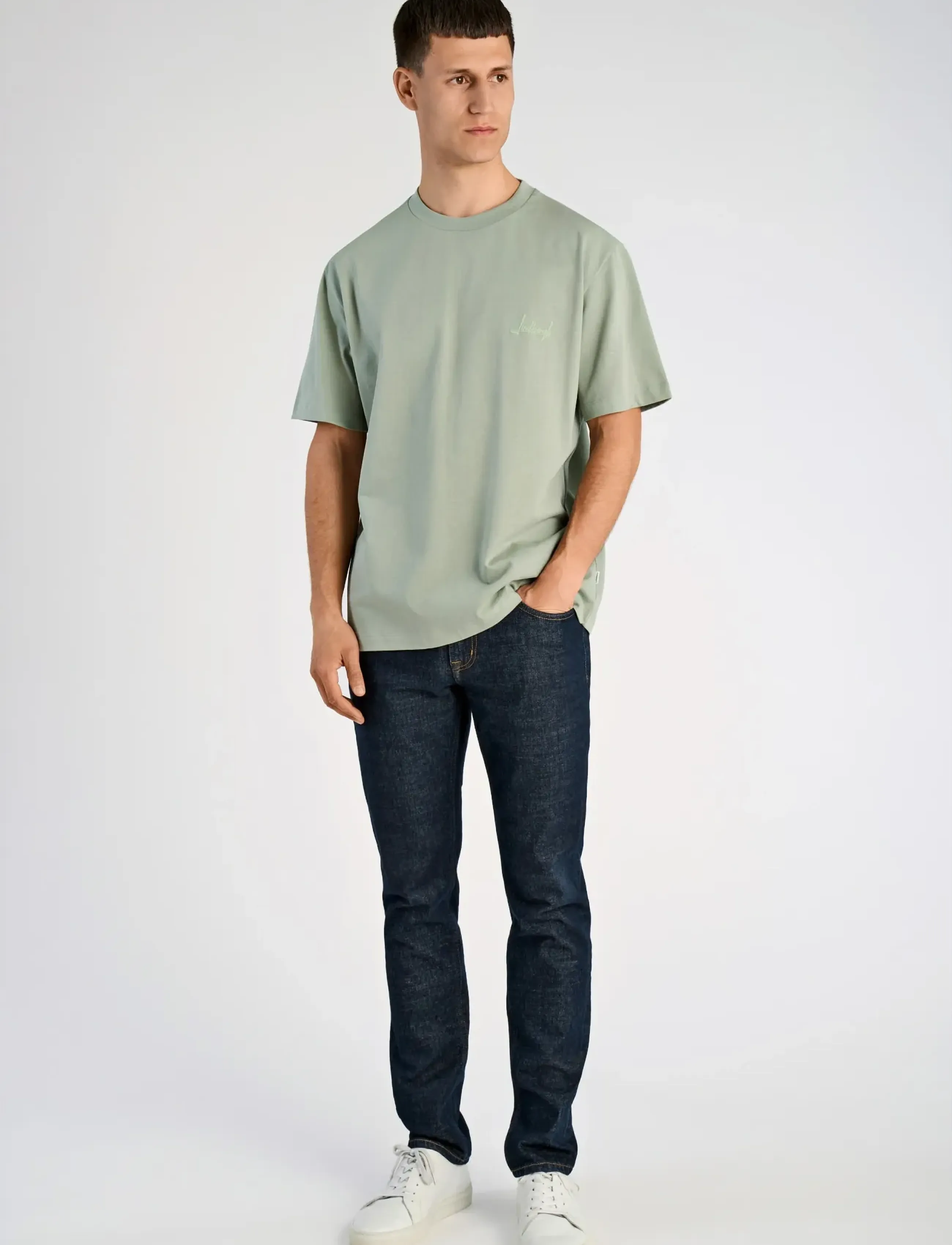 Lindbergh Oversized o-neck signature tee S/S - Tøj - SAGE GREEN / green