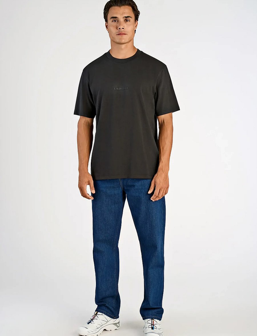Lindbergh - Oversized brand carrier tee S/S - kurzärmelige t-shirts - black - 0