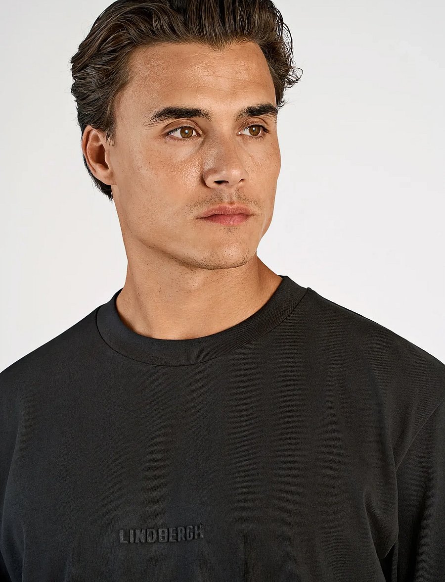 Lindbergh - Oversized brand carrier tee S/S - kurzärmelige t-shirts - black - 5