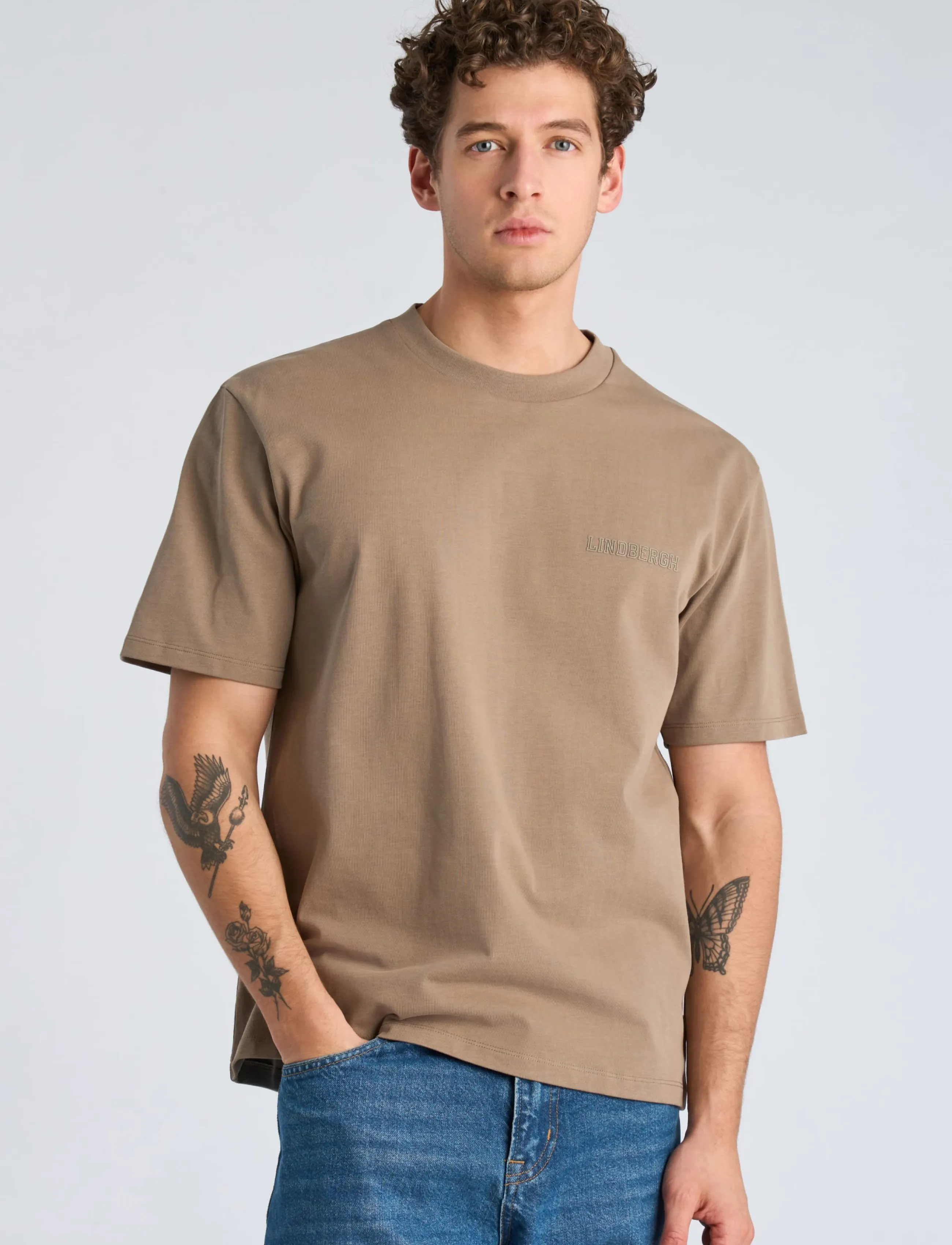 Lindbergh Oversized Logo Tee S/S t-shirts - bas herr – bild 2