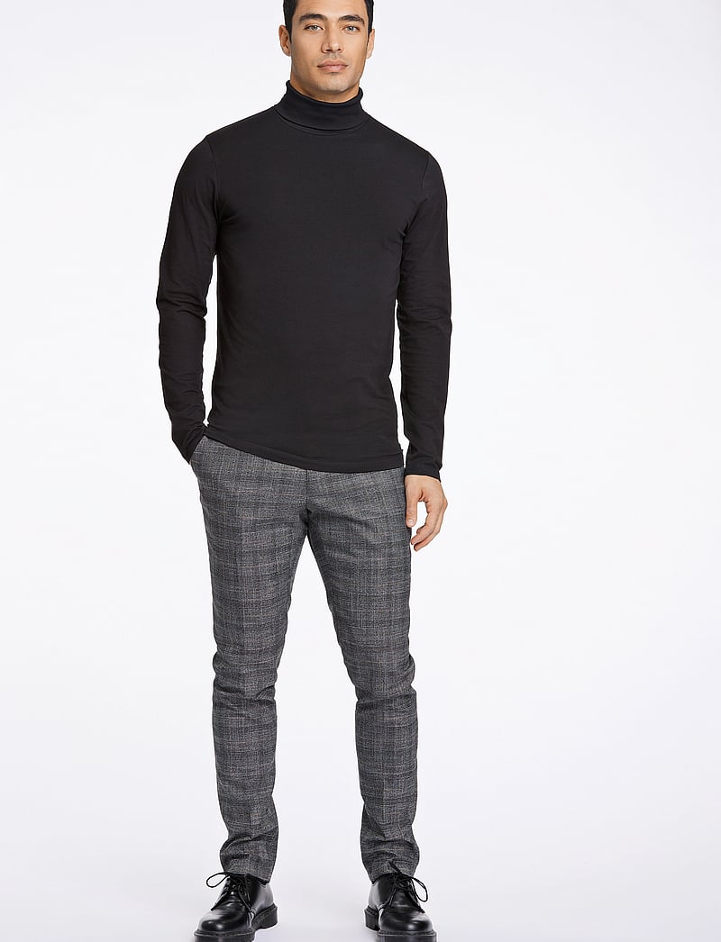 Lindbergh - Roll neck tee L/S - långärmade t-shirts - black - 5