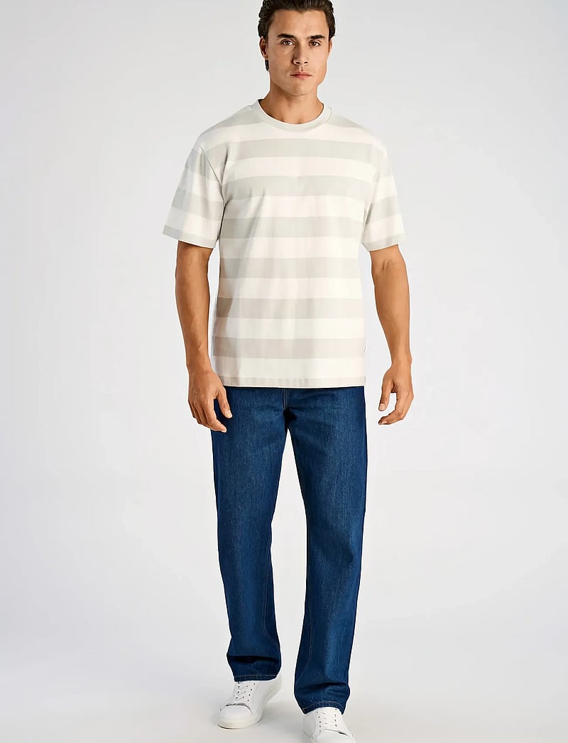 Lindbergh - Striped oversized o-neck tee S/S - lühikeste varrukatega t-särgid - fair grey - 0