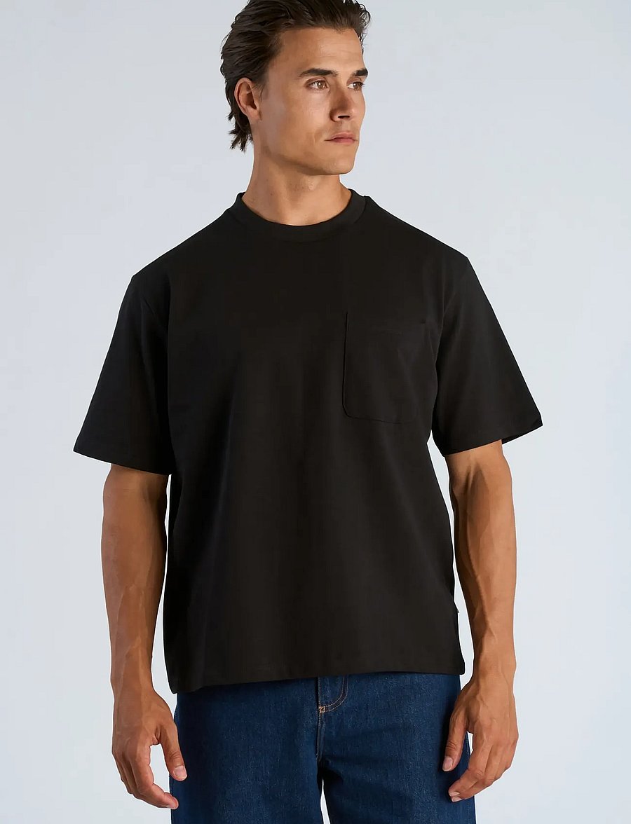 Lindbergh - O-neck tee oversized cropped S/S - lühikeste varrukatega t-särgid - black - 3