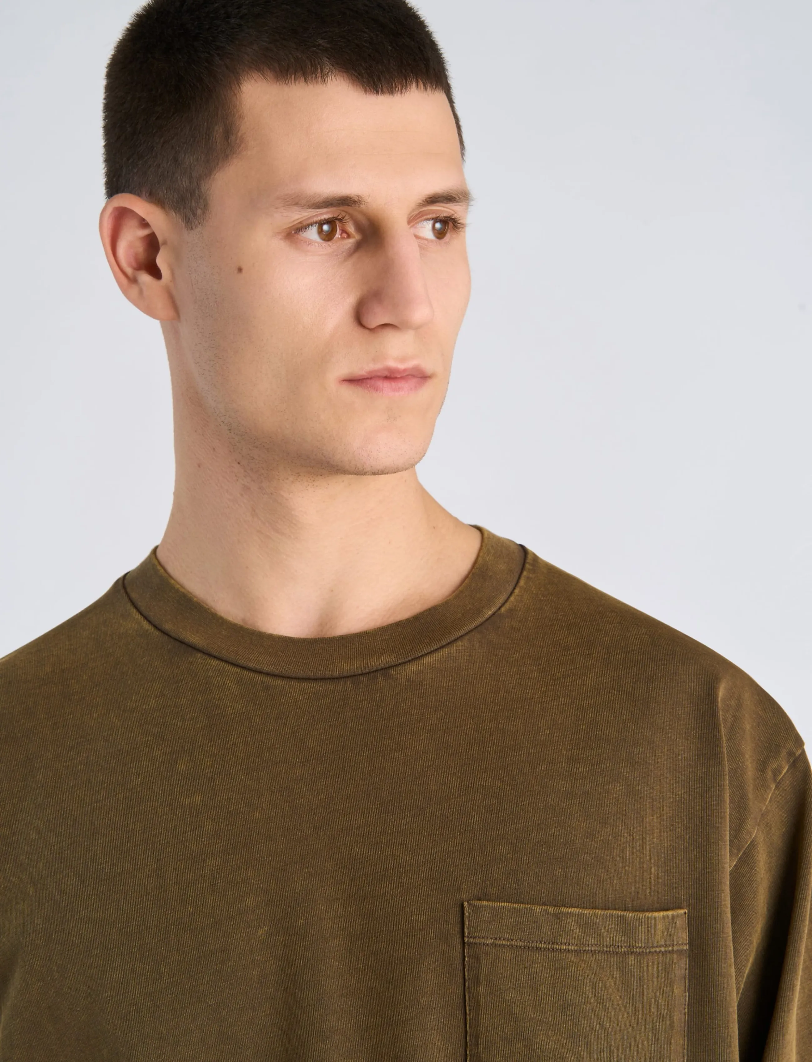 Lindbergh - O-neck tee oversized cropped L/S - dk brown - 5
