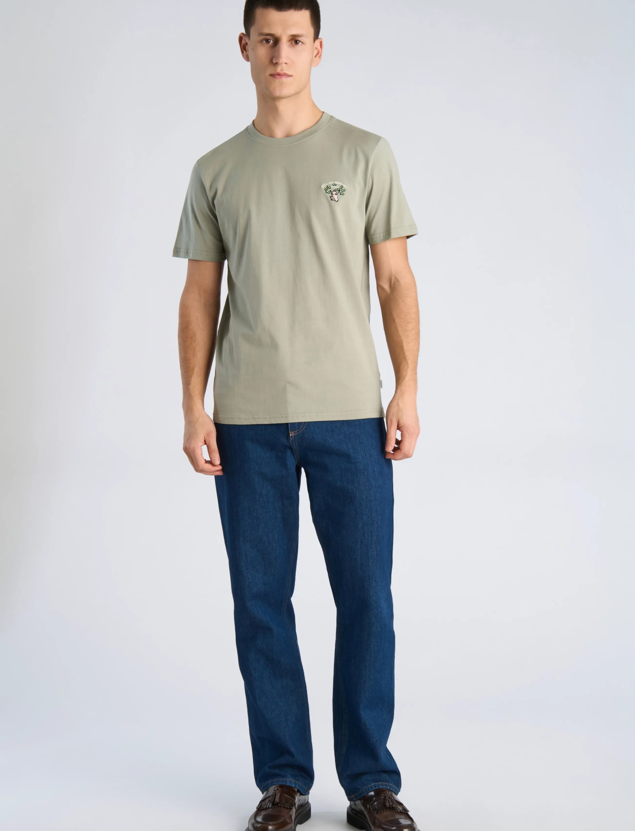 Lindbergh Embroidery tee S/S - Lindbergh - GREEN FOG / green
