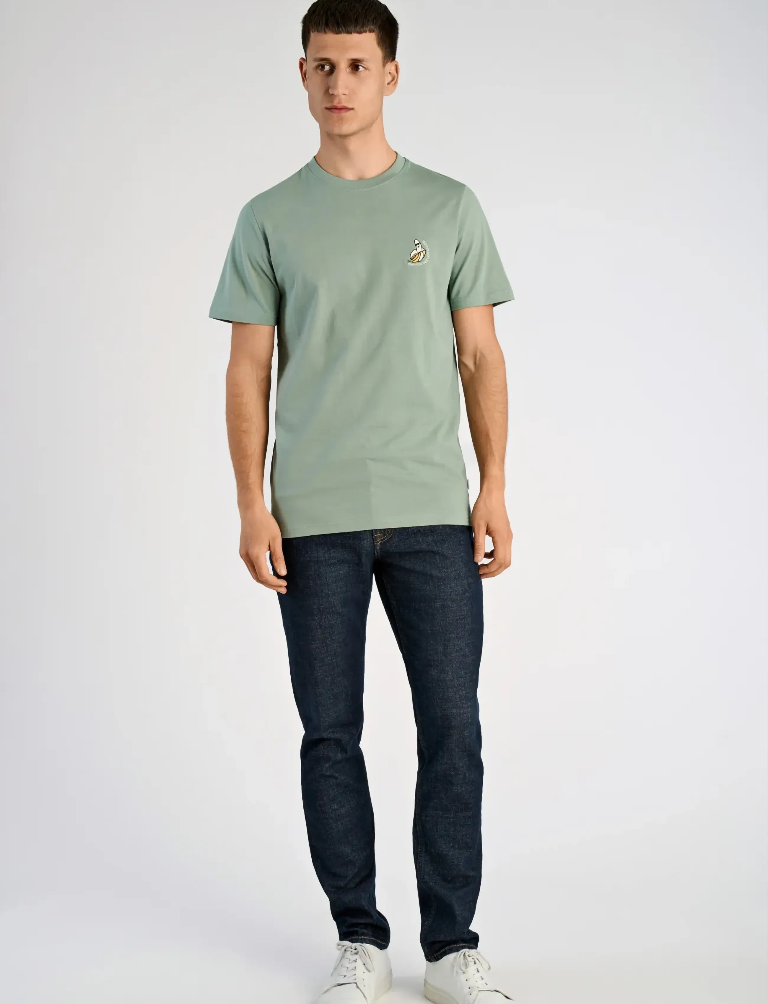 Lindbergh Embroidery tee S/S - Lindbergh - SAGE GREEN / green
