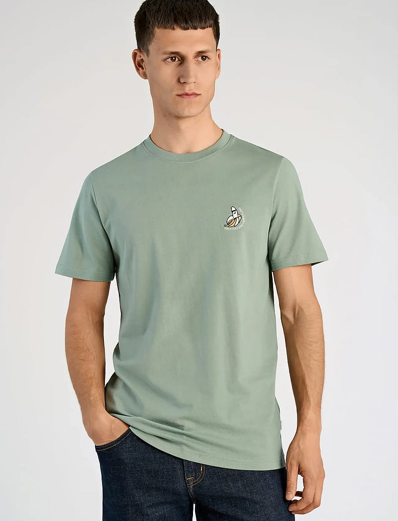 Lindbergh - Embroidery tee S/S - kortærmede t-shirts - sage green - 3