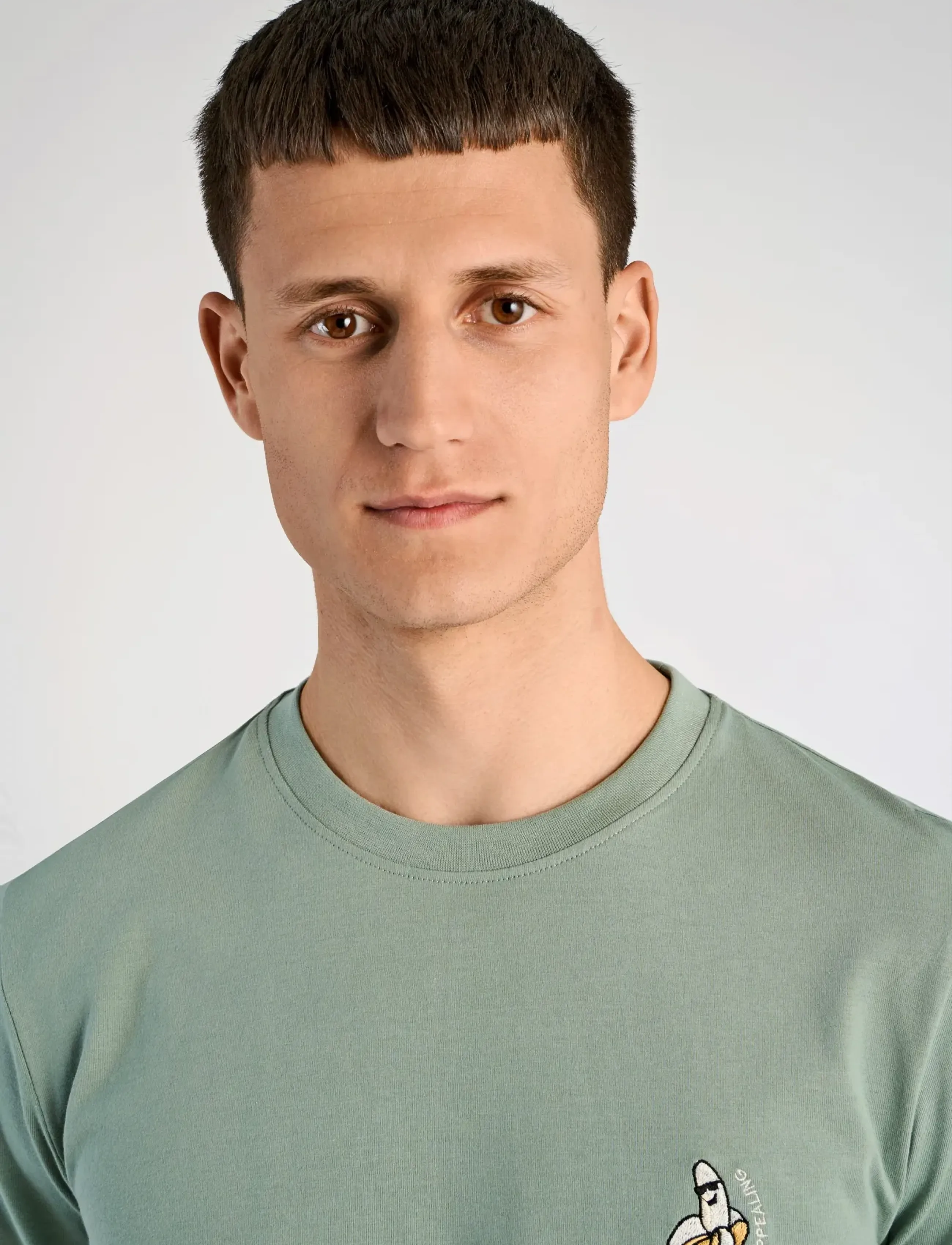 Lindbergh - Embroidery tee S/S - kurzärmelig - sage green - 5