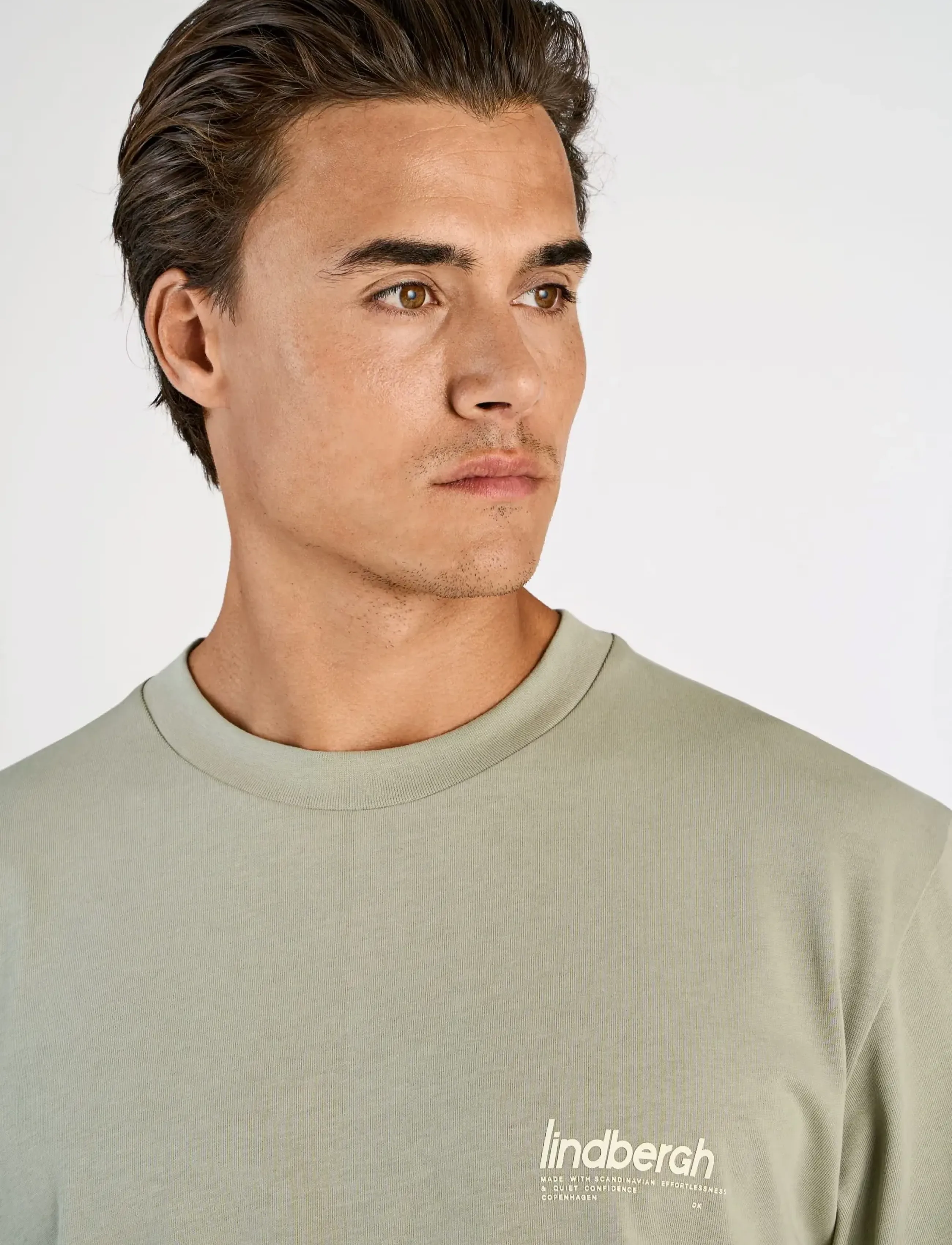 Lindbergh - Brand carrier oversize tee S/S - short-sleeved t-shirts - dusty olive - 5