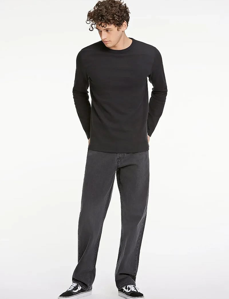 Lindbergh - Basic o-neck tee L/S - långärmade t-shirts - black - 0