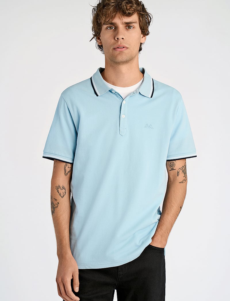 Lindbergh - Polo shirt with contrast piping - kortärmade pikéer - blue breeze - 0