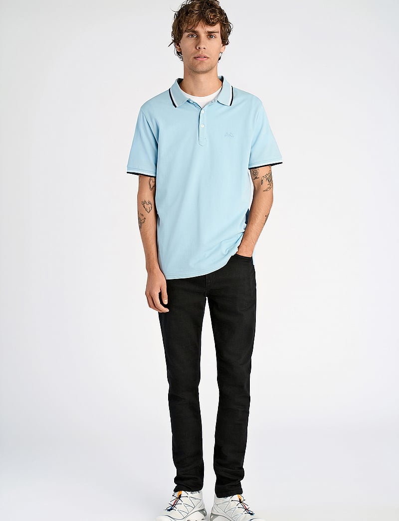 Lindbergh - Polo shirt with contrast piping - kortärmade pikéer - blue breeze - 4