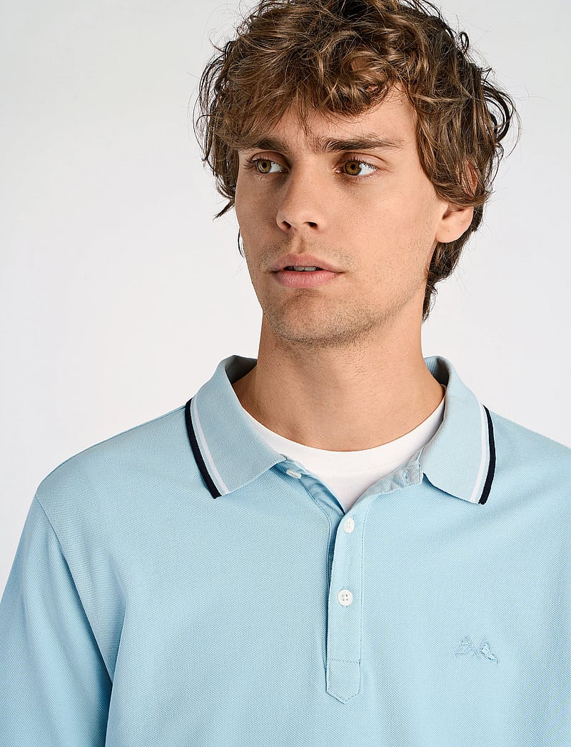 Lindbergh - Polo shirt with contrast piping - kortärmade pikéer - blue breeze - 5