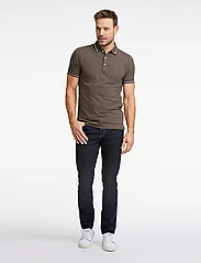 Lindbergh - Polo shirt with contrast piping - die niedrigsten preise - deep stone - 4