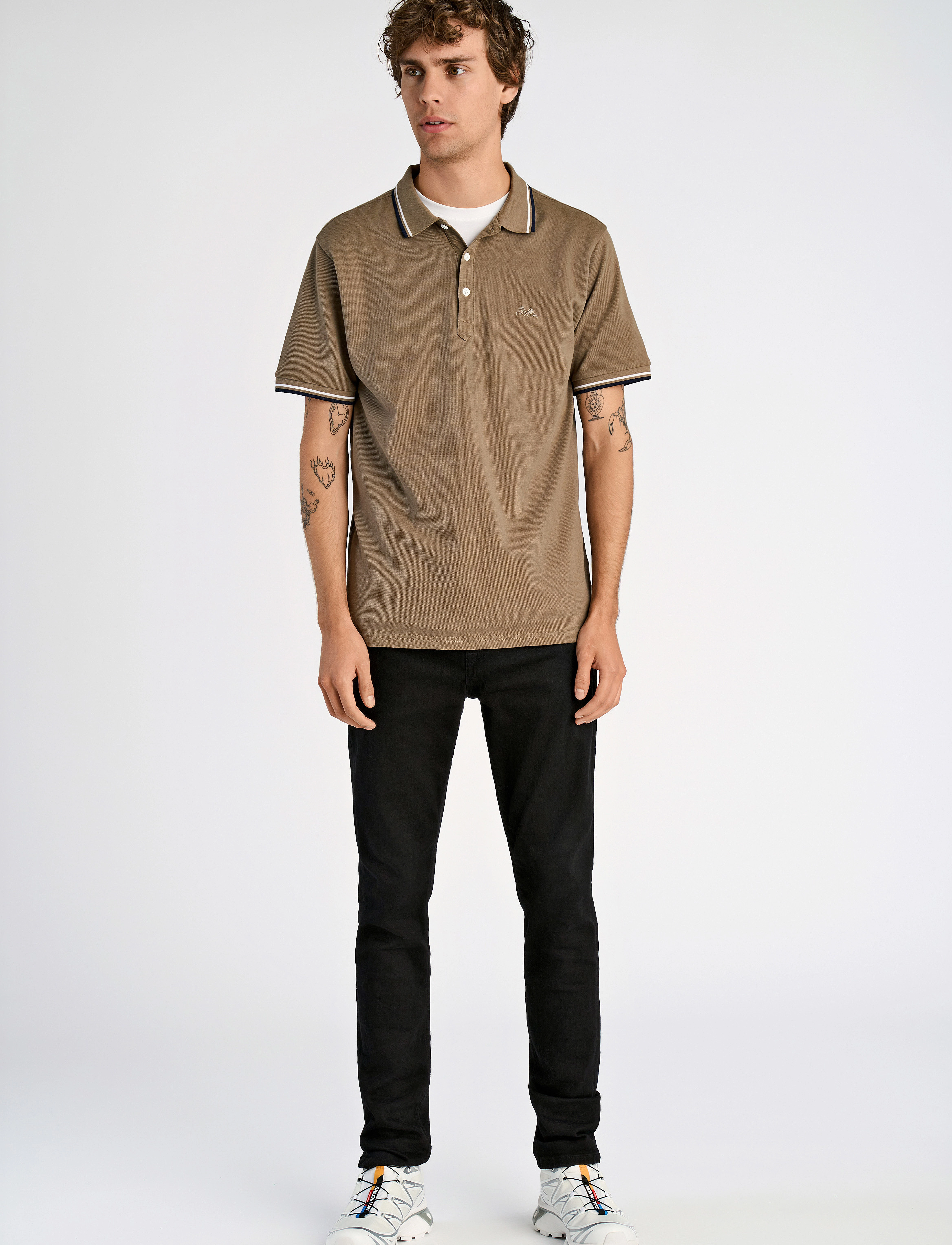 Polo Shirt With Contrast Piping 3