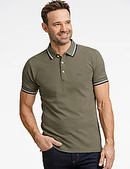 Lindbergh - Polo shirt with contrast piping - short-sleeved polos - lt army - 2