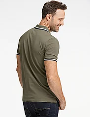 Lindbergh - Polo shirt with contrast piping - alhaisimmat hinnat - lt army - 3