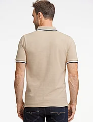 Lindbergh - Polo shirt with contrast piping - zemākās cenas - stone - 3