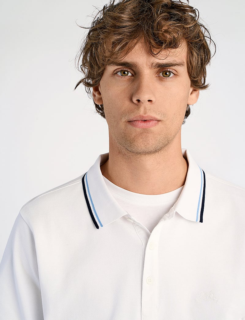 Lindbergh - Polo shirt with contrast piping - kortærmede poloer - white wave - 5