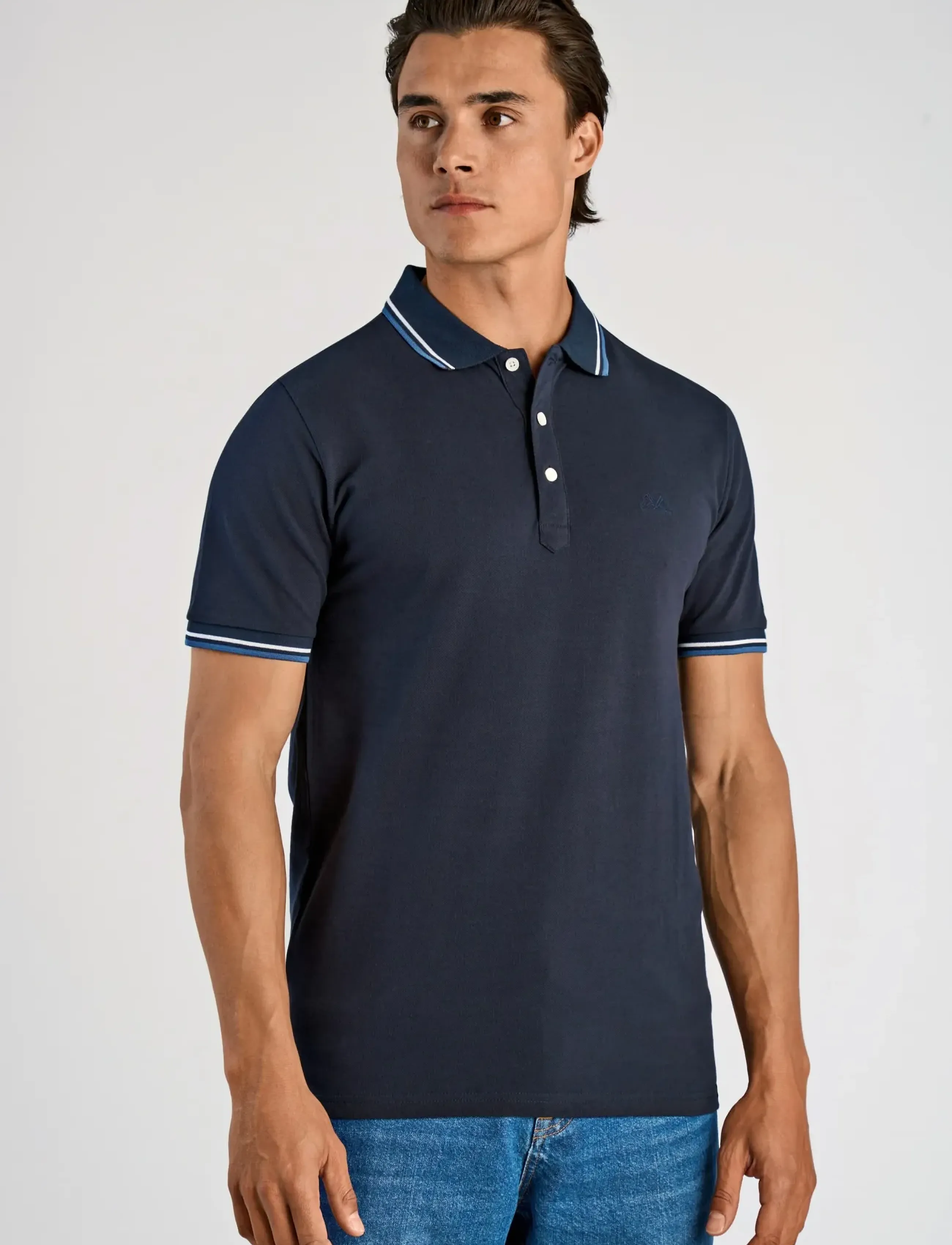 Polo Shirt With Contrast Piping 2