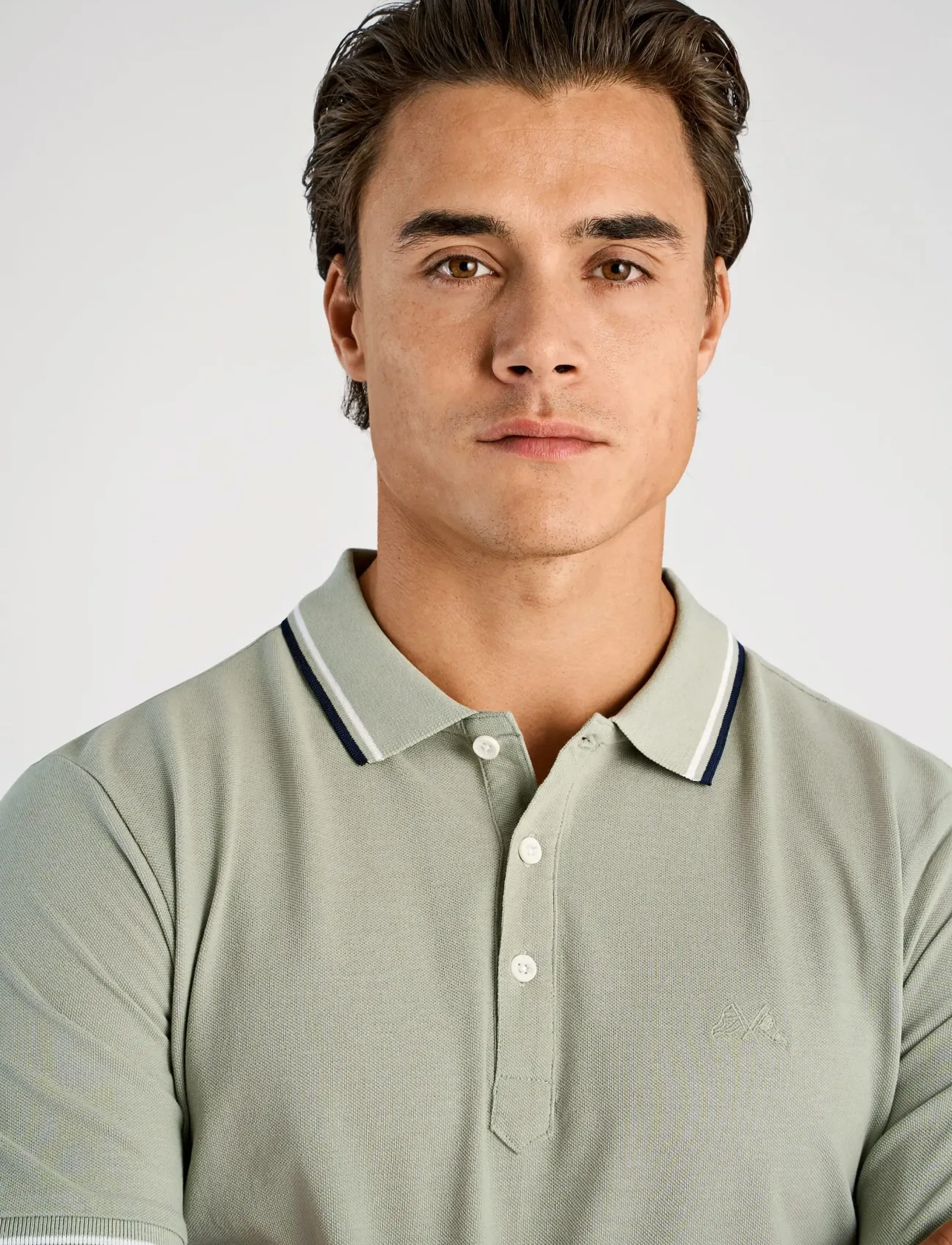 Lindbergh - Polo pique w. contrast piping - kortærmede poloer - sage green - 5