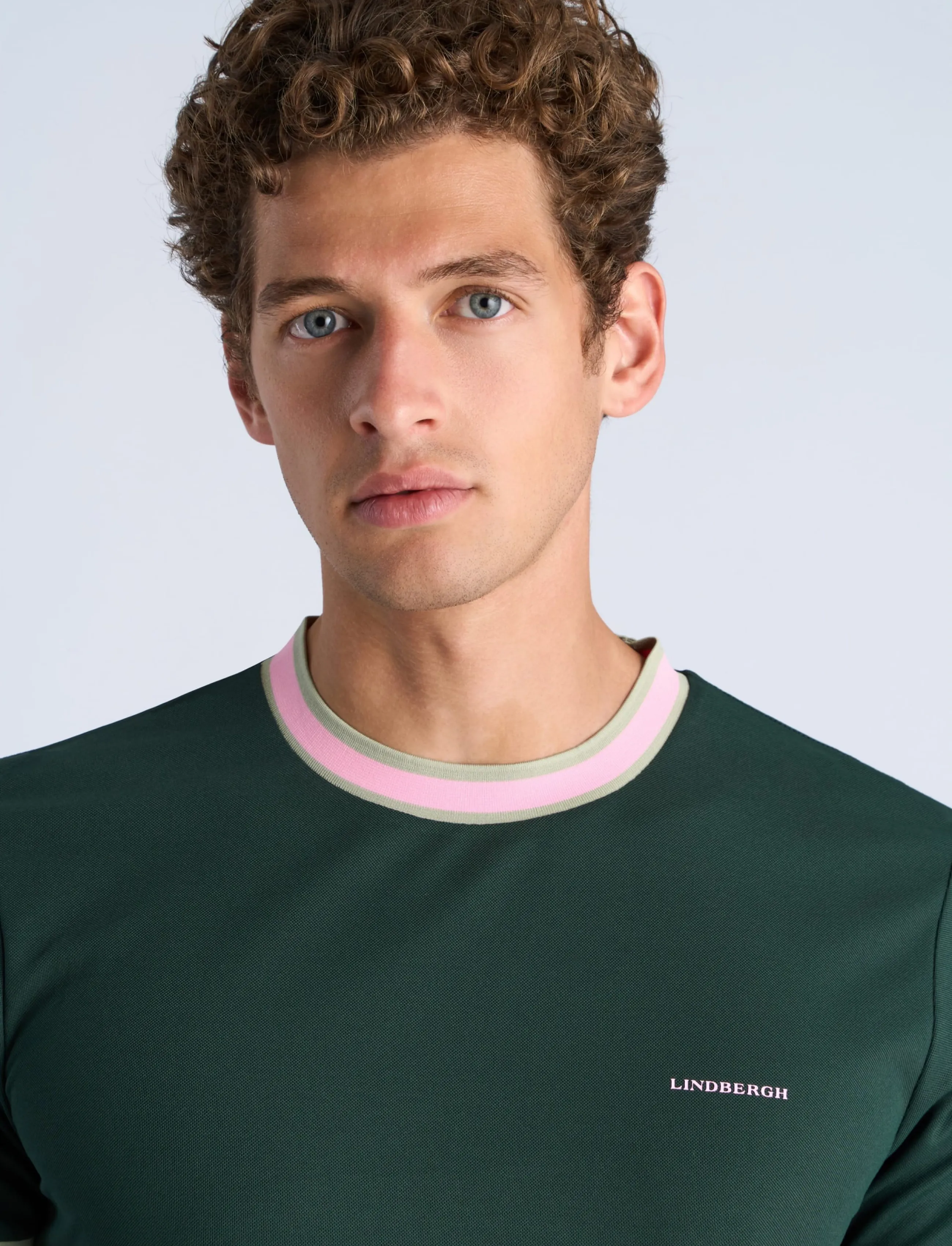 Lindbergh - Functional S/S tee - t-shirts - army - 5