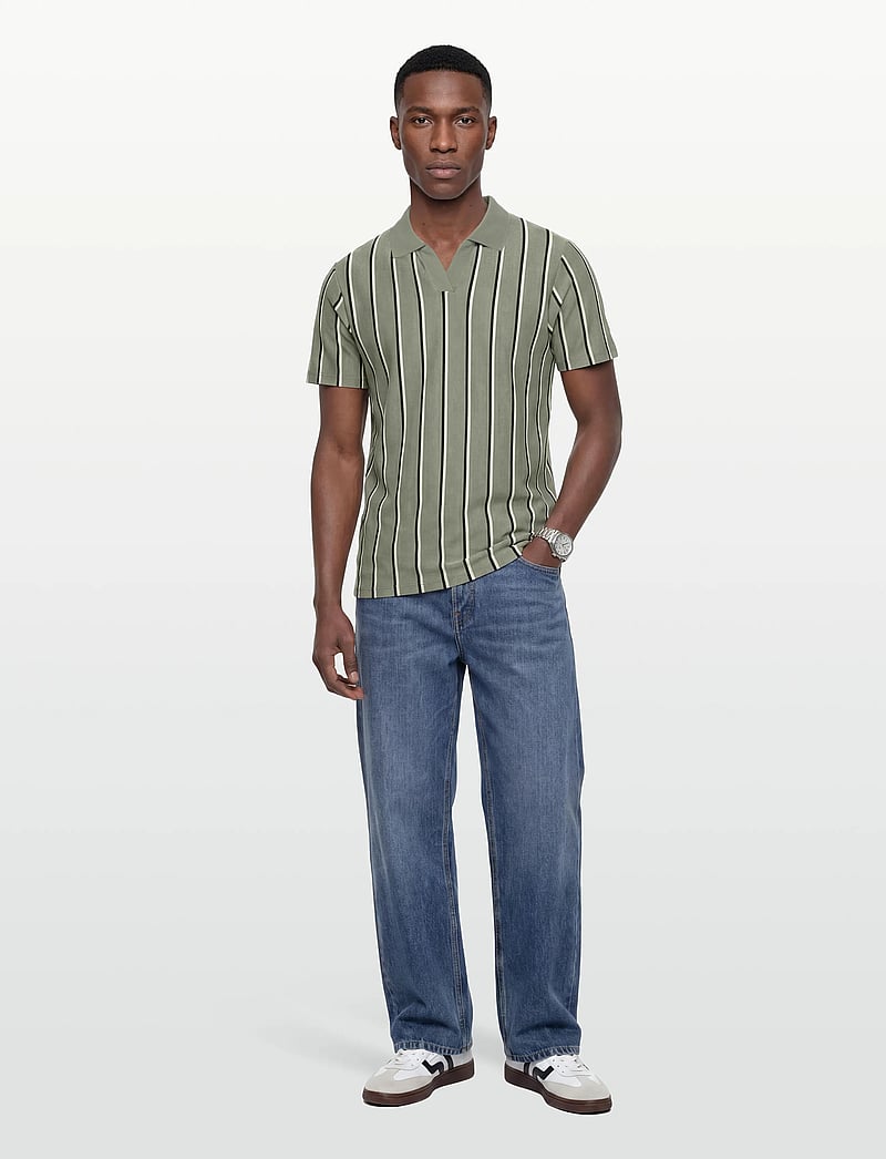Lindbergh - Striped piqué polo shirt S/S - kurzärmelig - sage green - 0