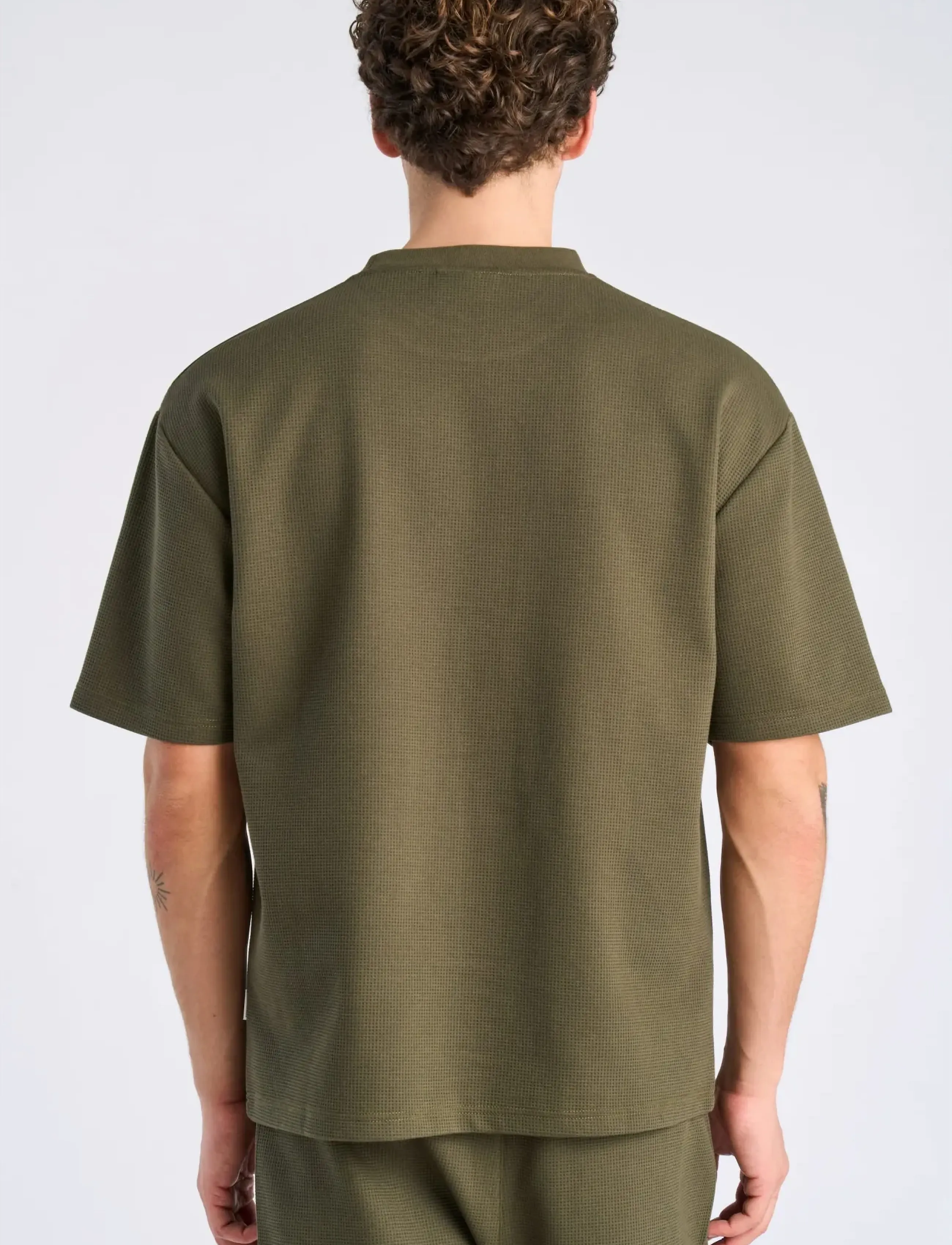 Lindbergh - Oversize waffle tee - kortärmade t-shirts - army - 4