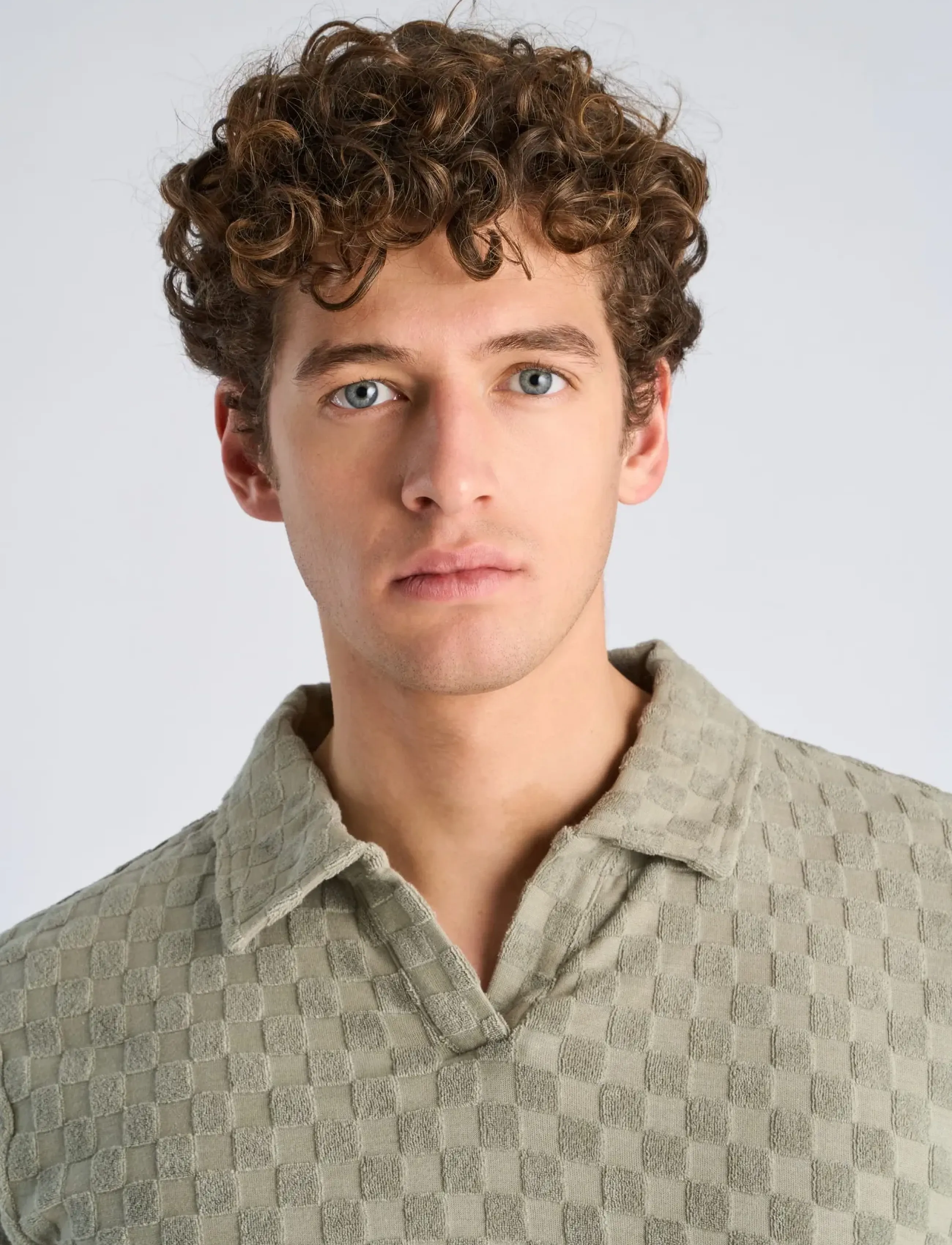 Checkered Towel V-Neck Polo S/S 4
