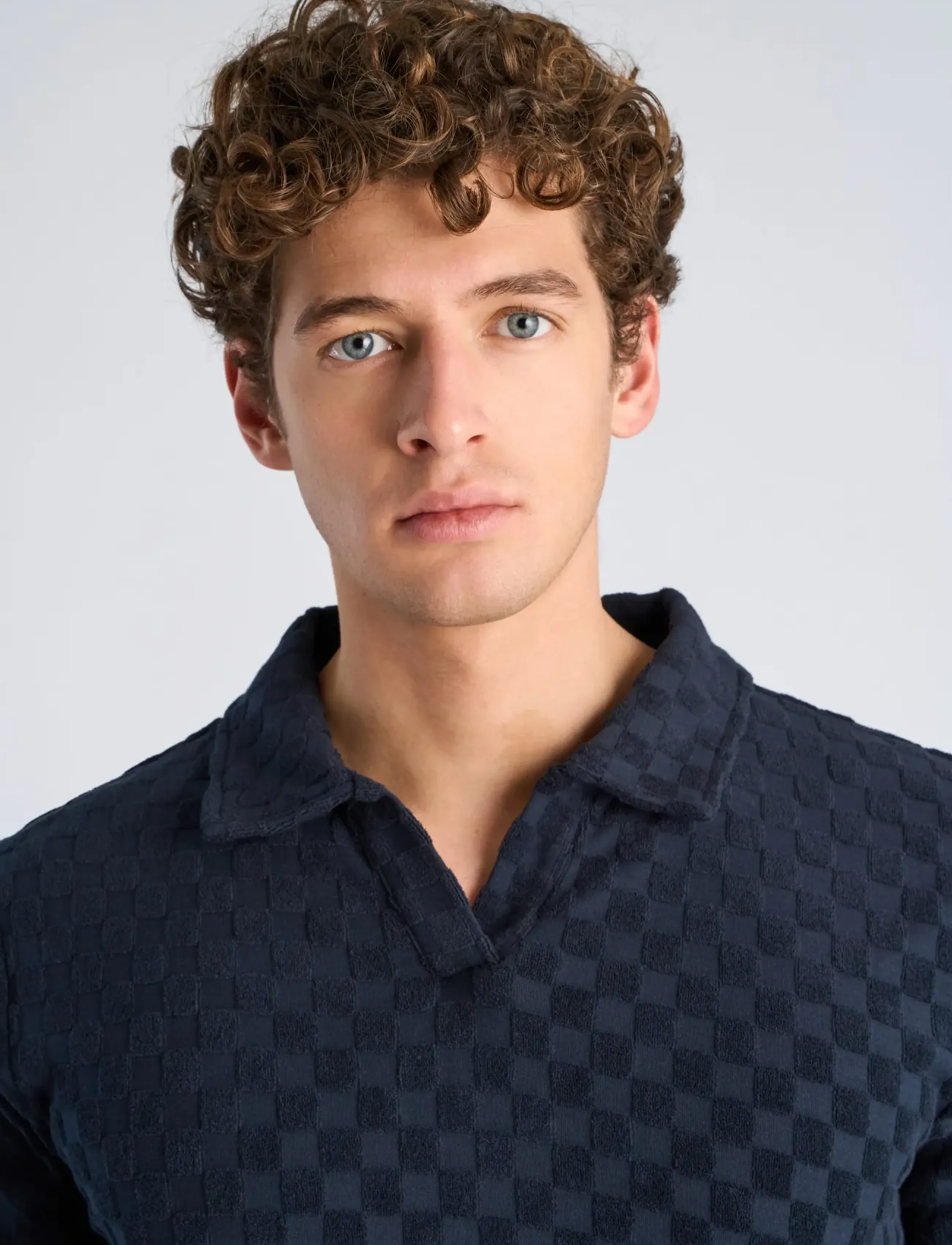 Checkered Towel V-Neck Polo S/S 4