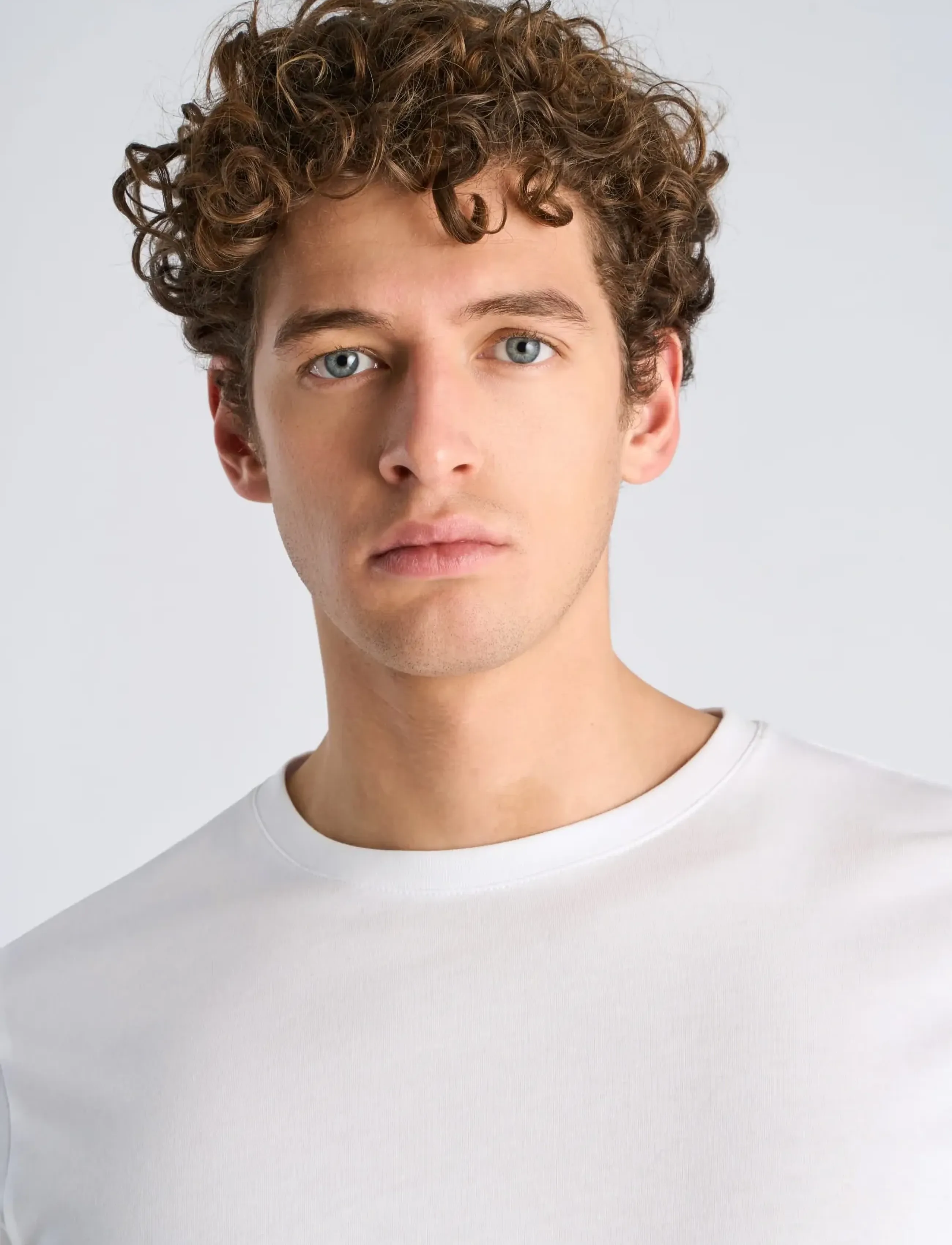Basic O-Neck Tee S/S 4