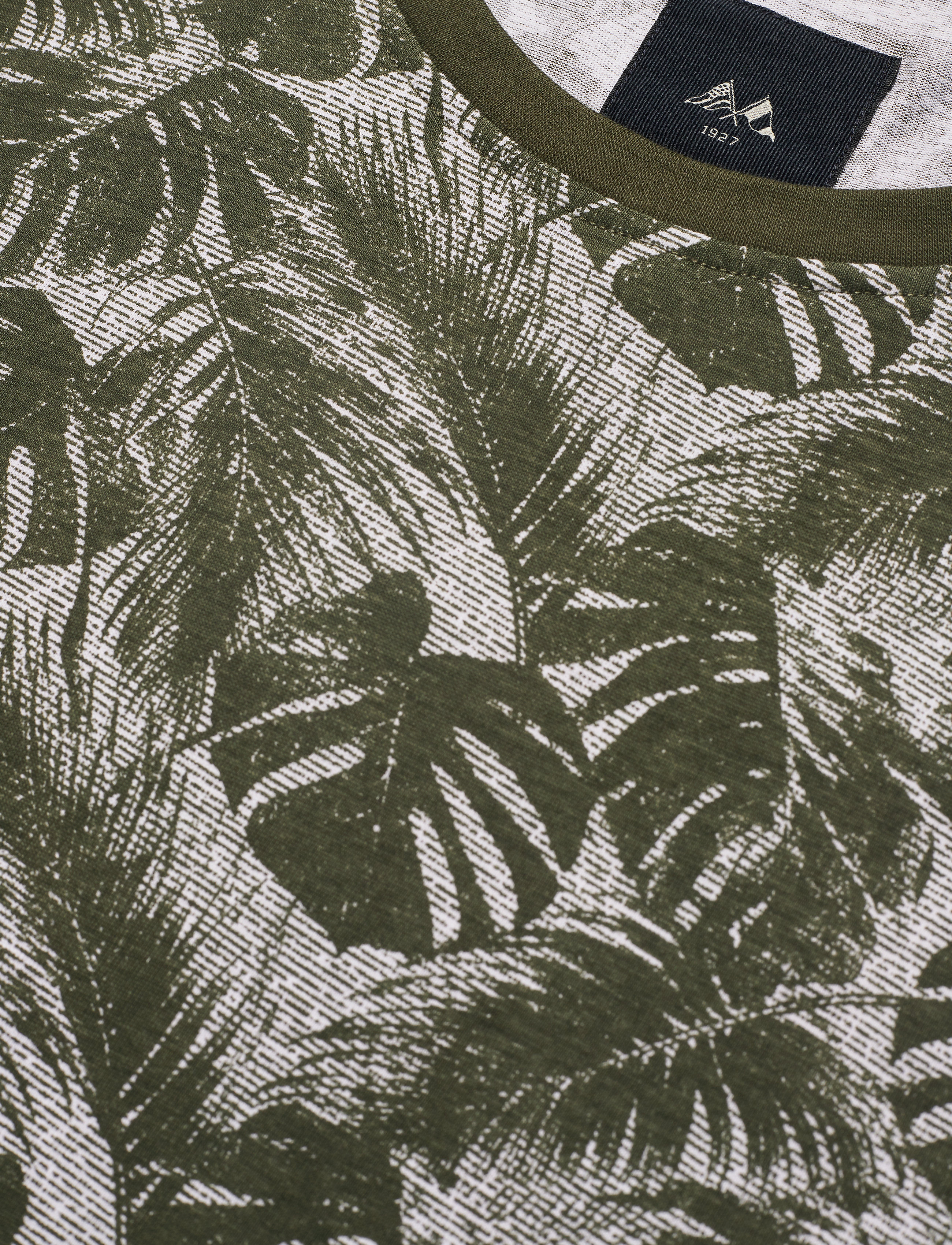 Lindbergh - AOP tee - dk army - 2
