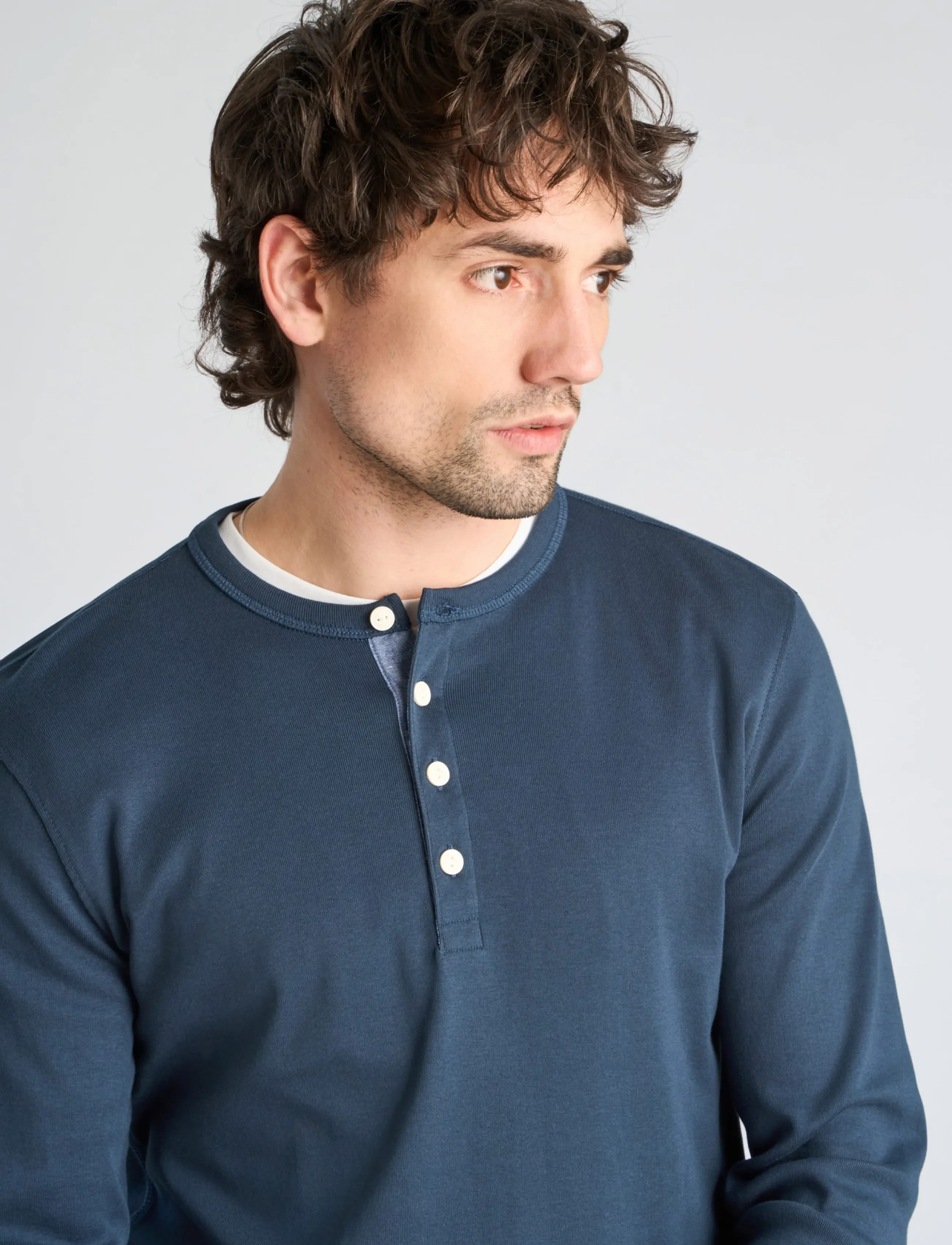 Lindbergh Solid Gradad W Contrast Fabric L/S långärmade t-shirts herr – bild 4