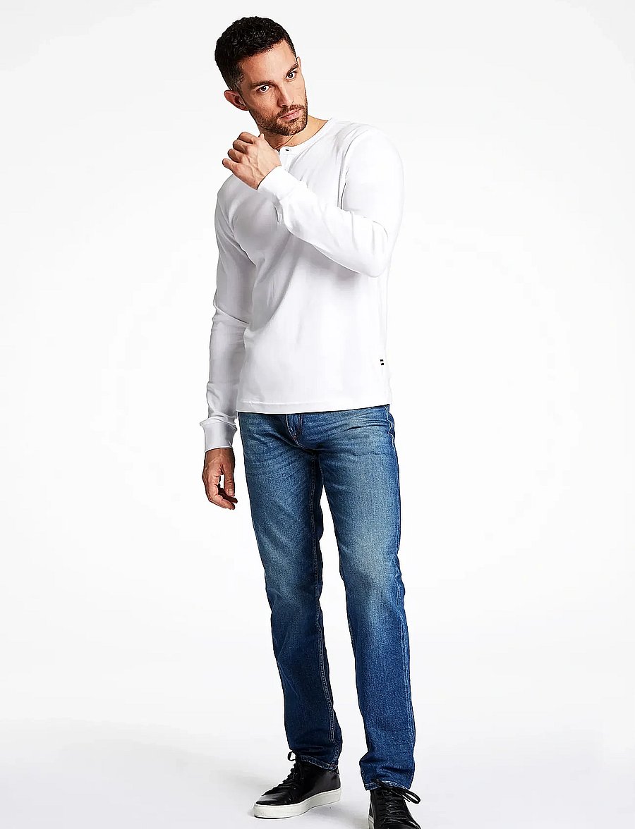 Lindbergh - Solid gradad w contrast fabric L/S - langärmelige t-shirts - white - 3