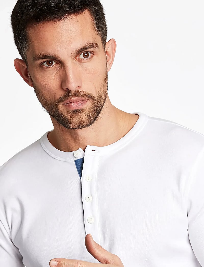 Lindbergh - Solid gradad w contrast fabric L/S - langärmelig - white - 5