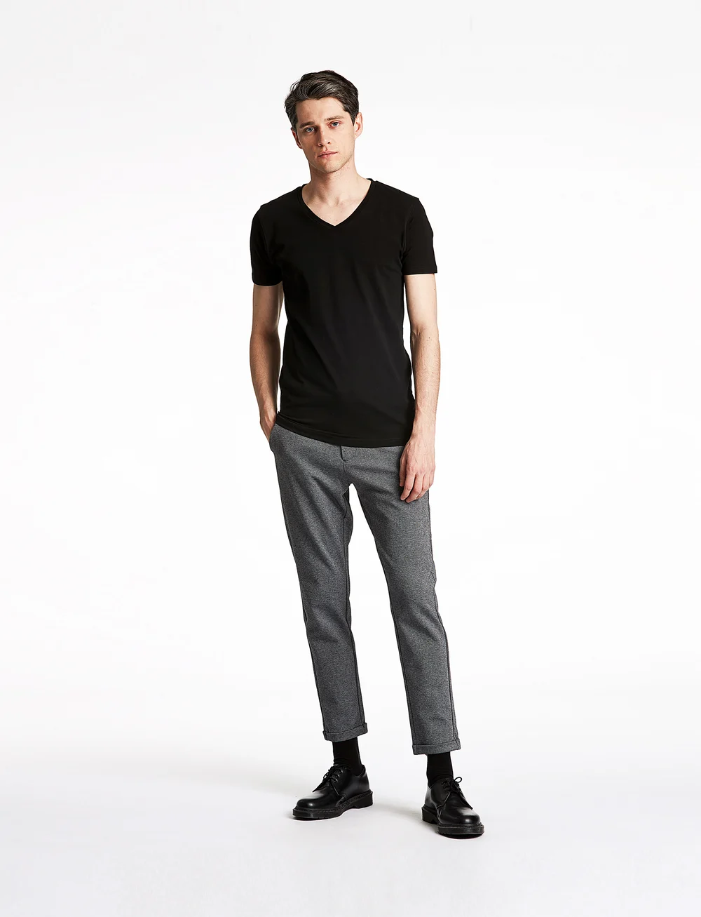 Lindbergh - Mens stretch v-neck tee S/S - t-skjorte med v-hals - black - 0