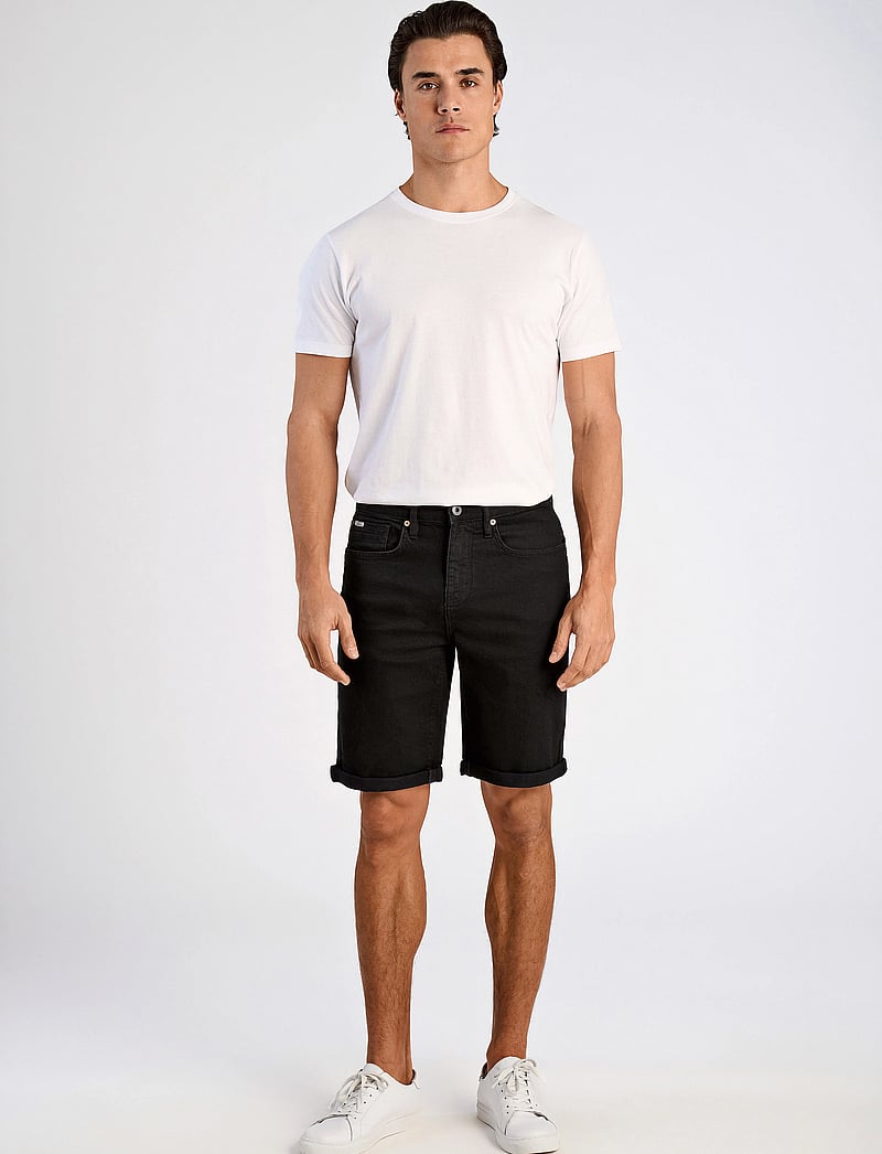 Lindbergh - Superflex Denimshorts - lühikesed teksapüksid - black - 0
