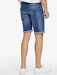 Lindbergh - Superflex denim shorts - jeansshorts - easy blue - 3