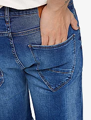 Lindbergh - Superflex denim shorts - jeansshorts - easy blue - 6