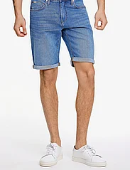 Lindbergh - Superflex denim shorts - denim shorts - pale blue - 3