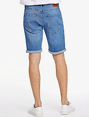 Lindbergh - Superflex denim shorts - jeans shorts - pale blue - 4